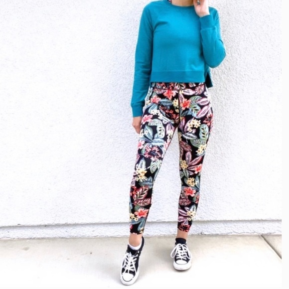 Mink PinkTropical Print Leggings - Picture 1 of 9